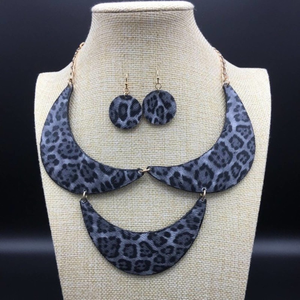 Choker Necklace Set Gold/Gray leopard